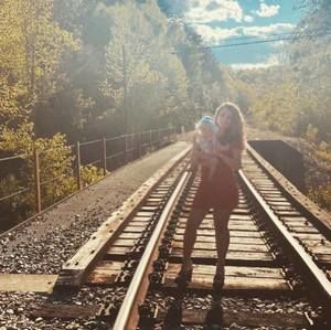 Meet your Posher, Rena